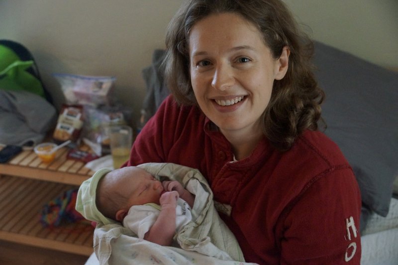 14 10 12  Anne holding her firrst girl, Alice  .jpg